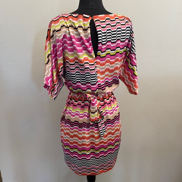 Trina Turk Women's XS Mini Belted Dress Geometric Print Pink Orange Shift Casual - Picture 3 of 11